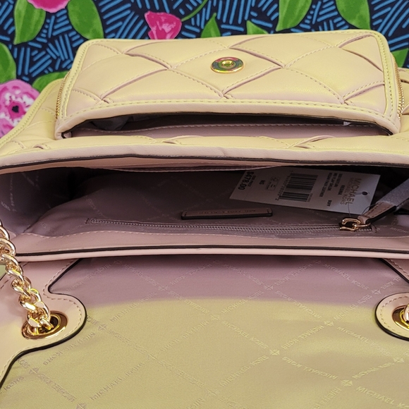 Michael Kors Blush Bag